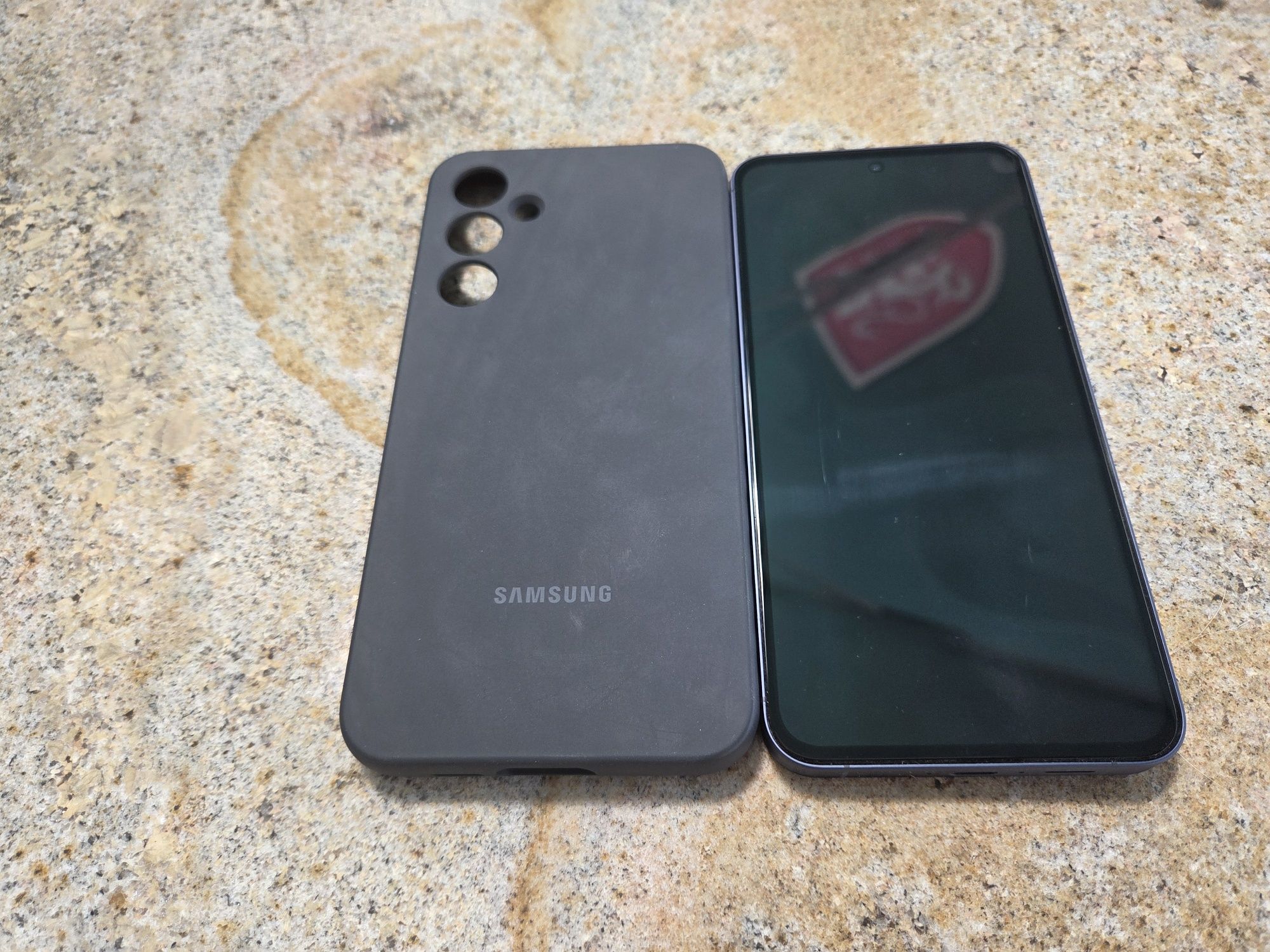 Samsung A55 ЧИСТО НОВ