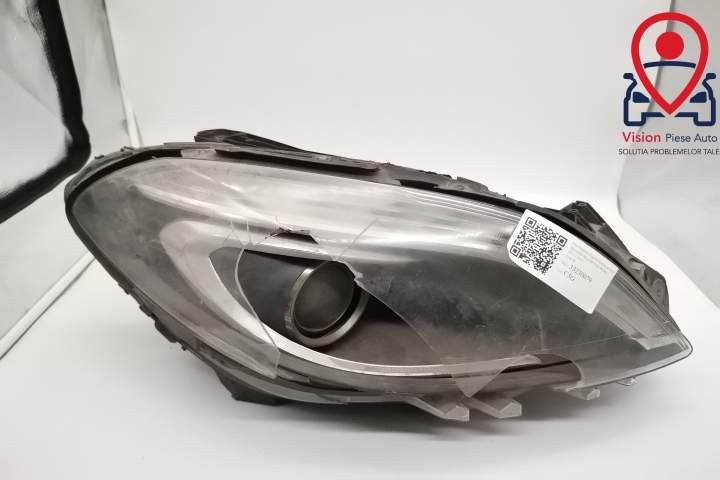 Фар Дясно Оригинален Ксенон Повреден Мерцедес-Бенц / Mercedes-Benz B-C