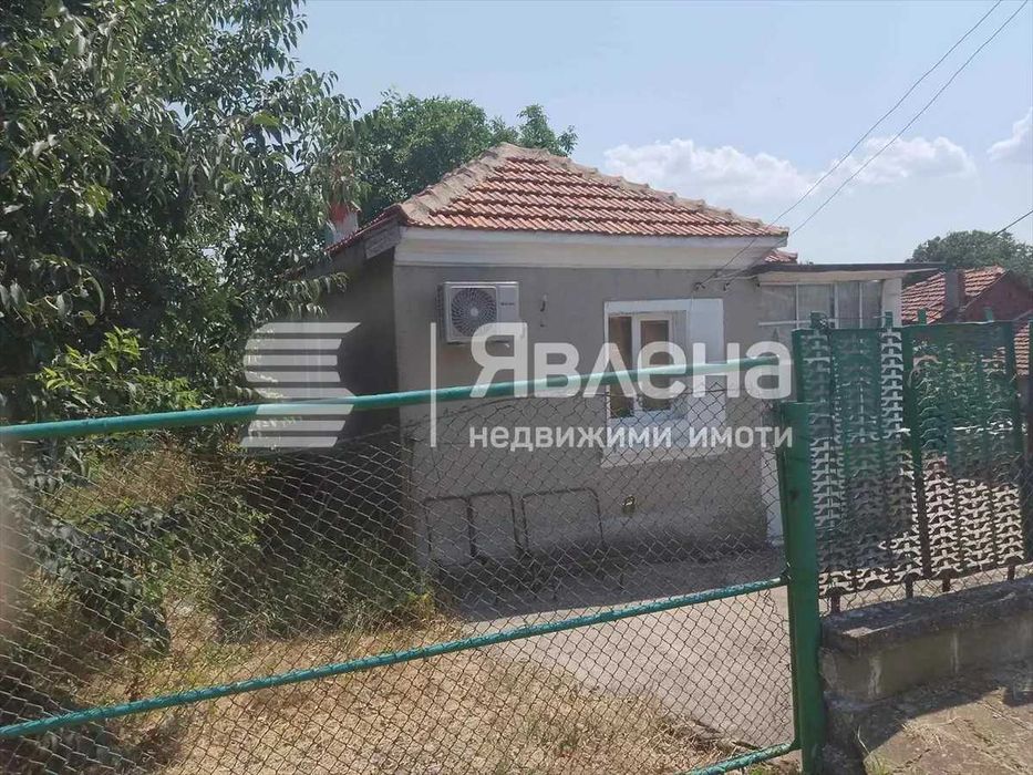 Продава къща с.Винарско/Бургас