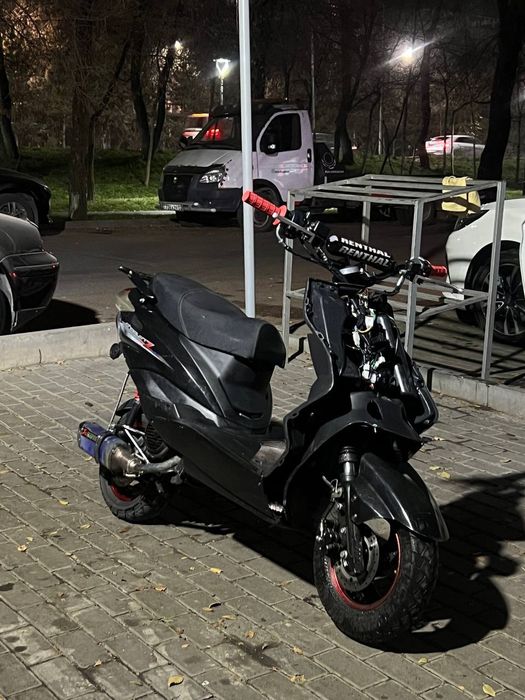 Продам м8, 1 поколение, 150сс