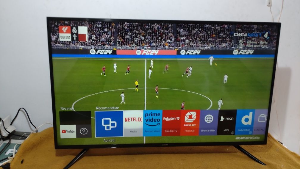 Televizor led Smart 4K ultra HD Samsung 122 cm WiFi