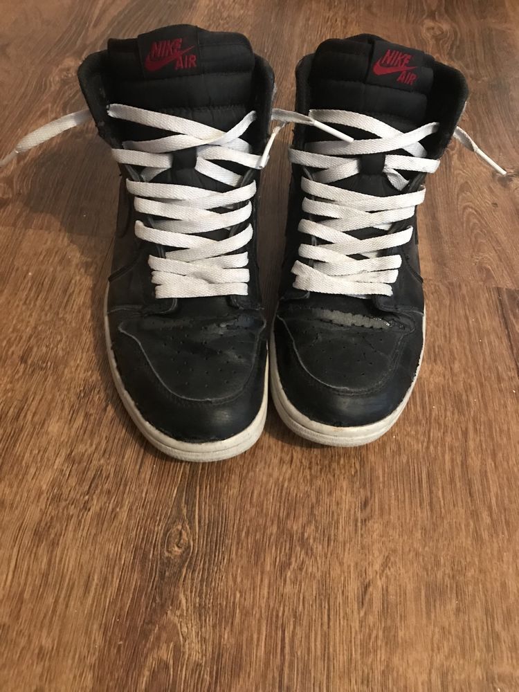 Vând nike jordan 1 high