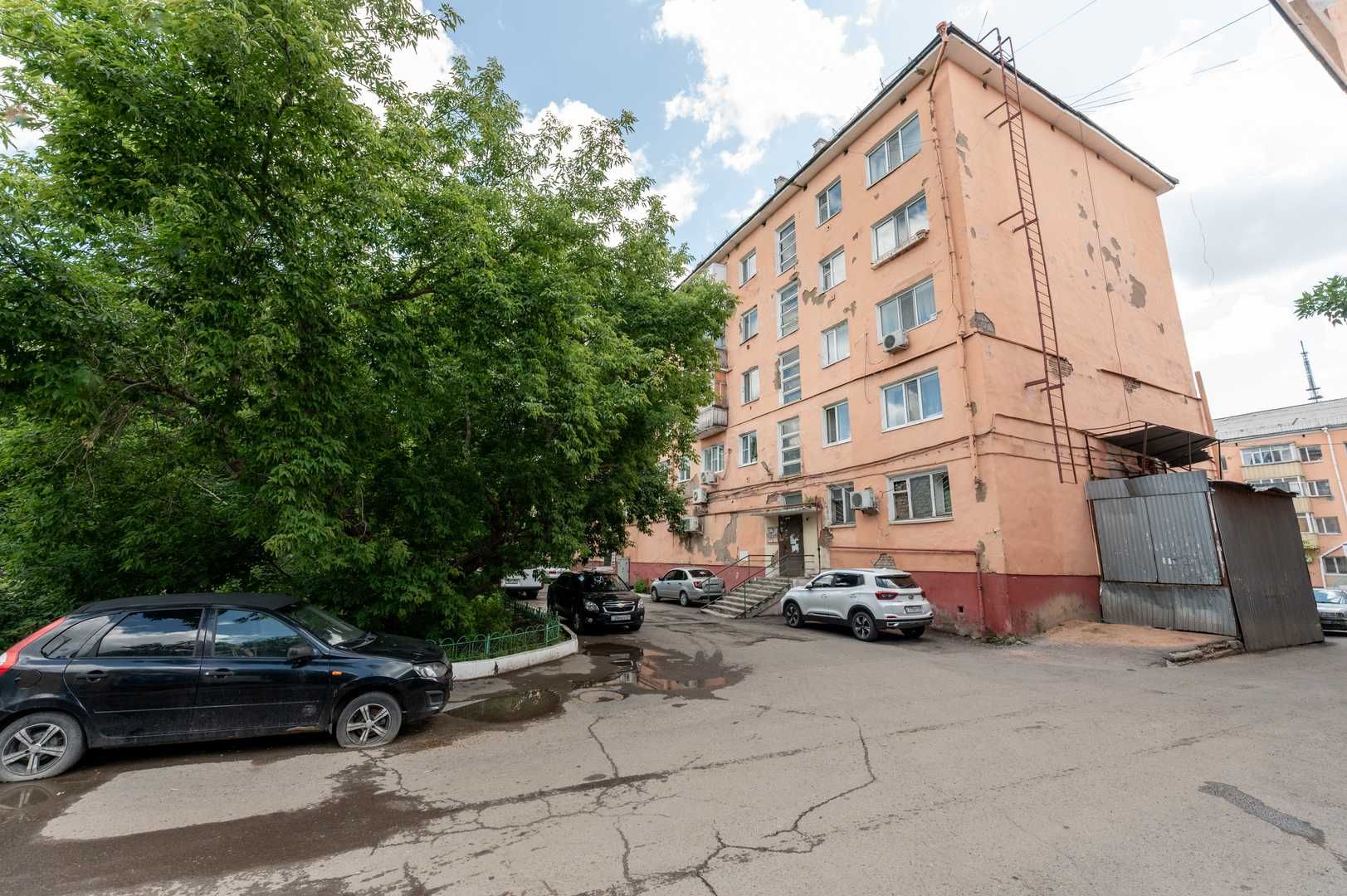 Продается двушка-студия в Старом городе