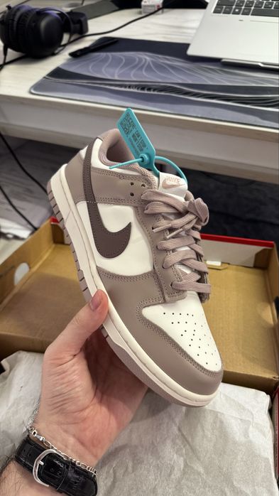 Nike dunk low beige