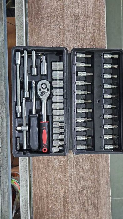 Продам набор головок 46рс