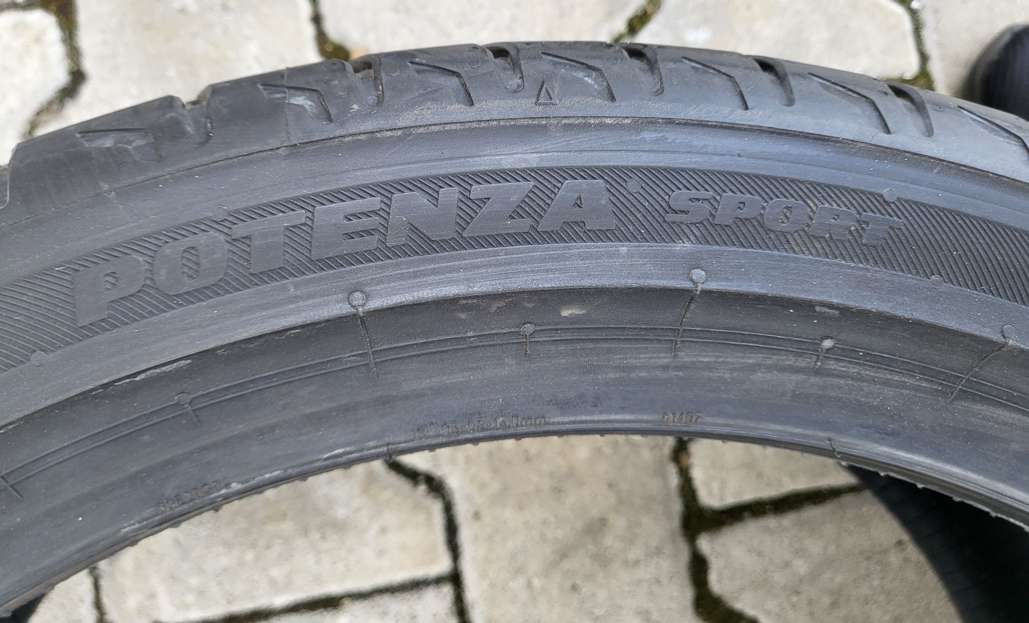 Anvelope turism vara Bridgestone 235 40 19