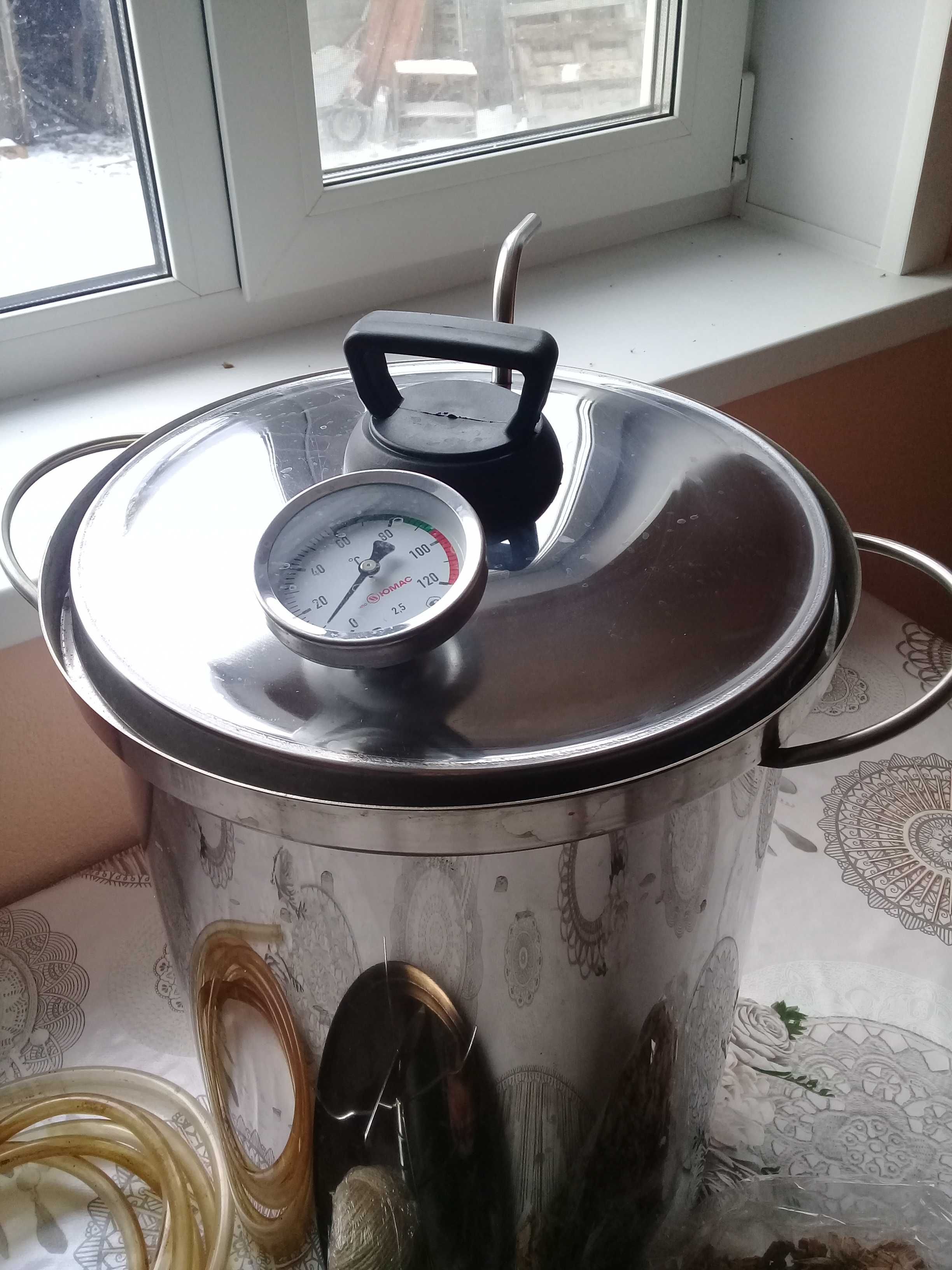 Продам коптильню горячего копчения