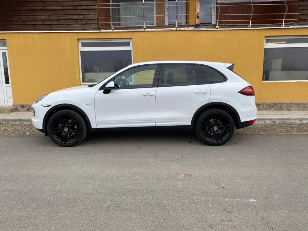 Vand sau schimb (Jante cu cauciucuri Pirell Porche Cayenne 295/35 ZR21