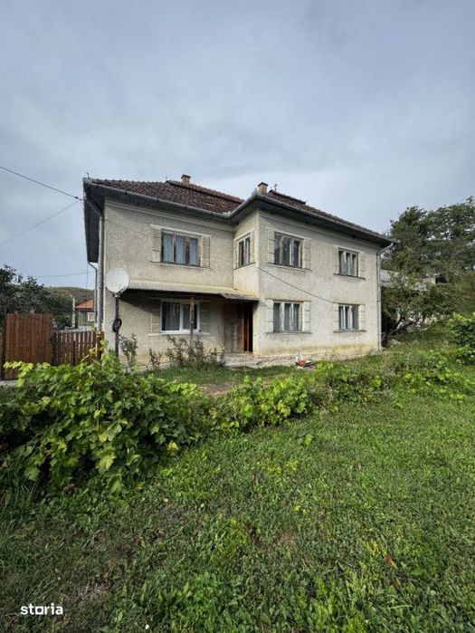 Casa tip duplex cu teren de 990 mp – Leghia, Cluj”