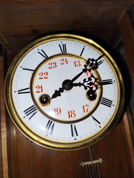 Gustaf beker стенени часовници 150лева