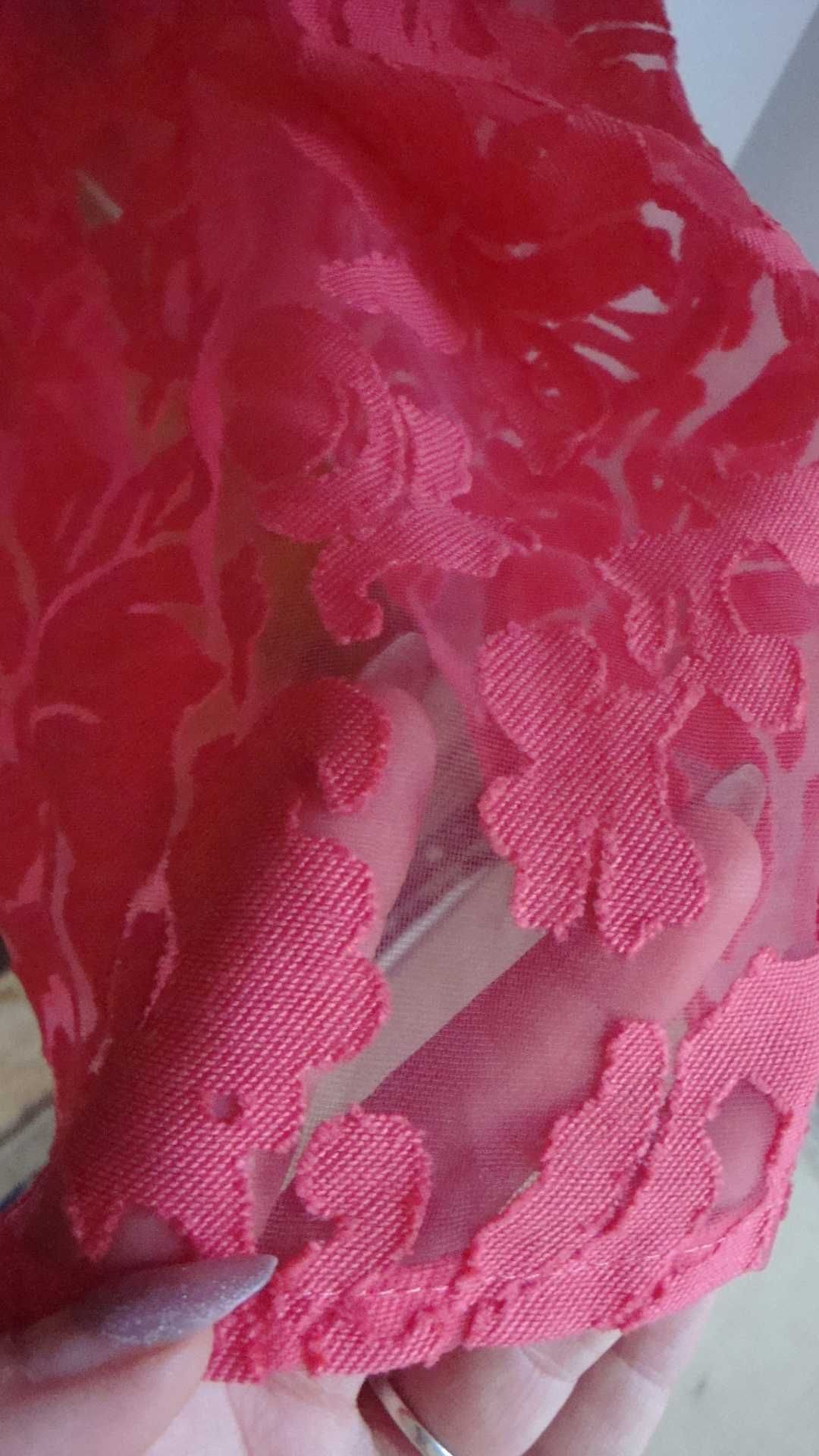 Rochie roz din dantelă, cloș, pana la genunchi, marimea S.
