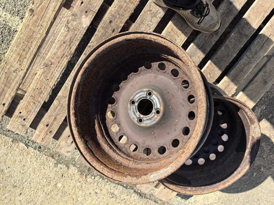 16 цола 4 х 100 мм Рено / Дачия - 6,5 Инча / ЕТ 49