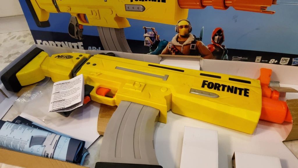 Бластер/ Nerf Fortnite AR-L