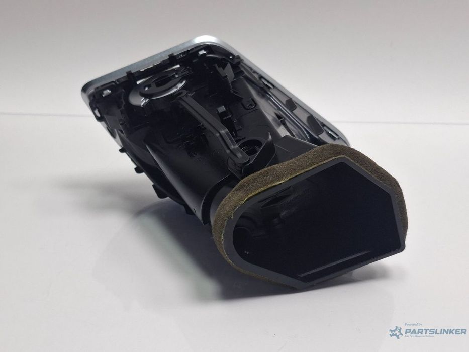 Grila ventilatie bord stanga AUDI A4 IV 8K2, B8 2007 - 2015 TDI CAGB, CJCB, CSUB 8T2820901F