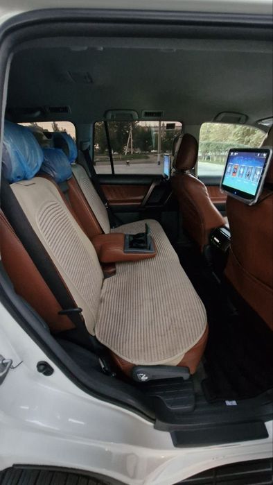 Прадо 150 vx японка 2013йил  краска тоза 83000 прабег кожений салон