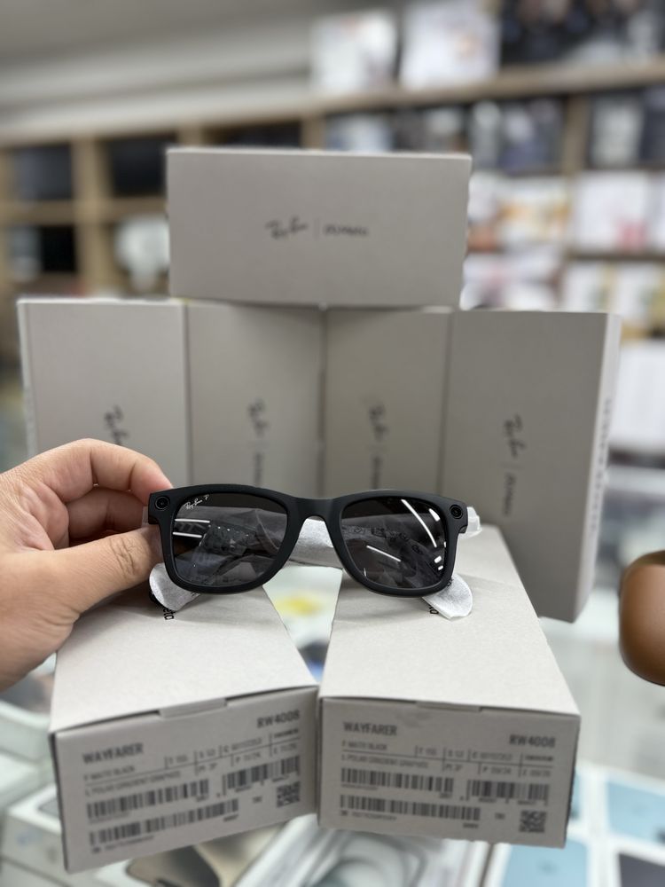Ray-Ban Meta Wayfarer Polar Gradient Graphite