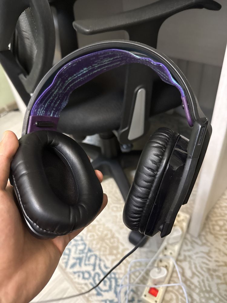 Logitech g335.