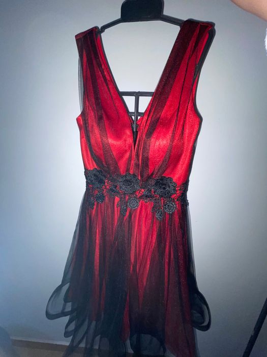 Официална къса рокля