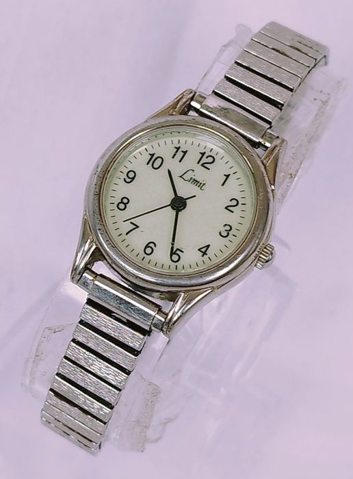 Ceas de damă Lorus, cu quartz, cadran fosforescent, din oțel inox