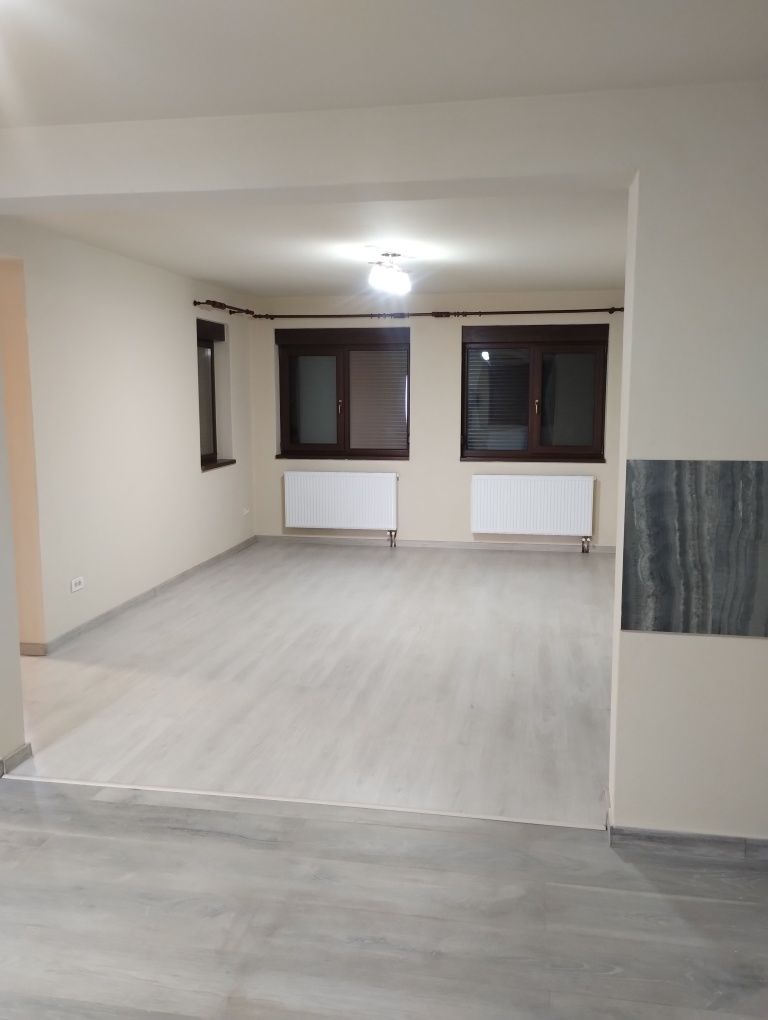 Casă individuală de vanzare! Ghiroda.