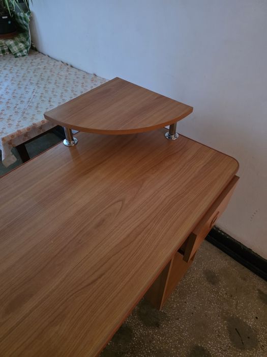 Birou de lucru sau școală