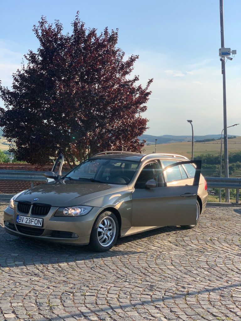 Vând BMW seria 3