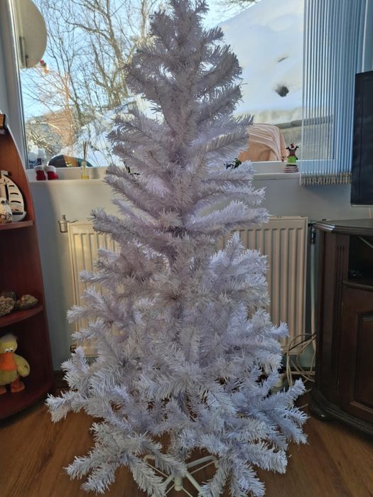 Продавам бяла елха