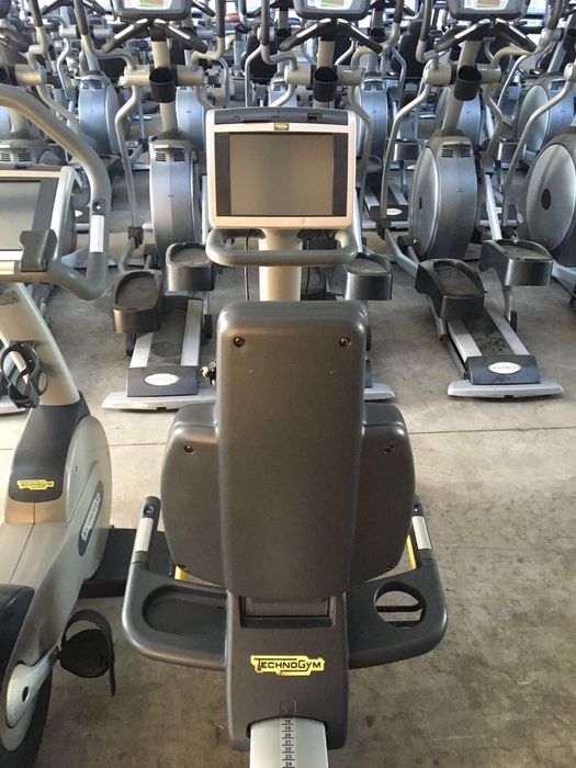 Depozit aparate fitness technogym