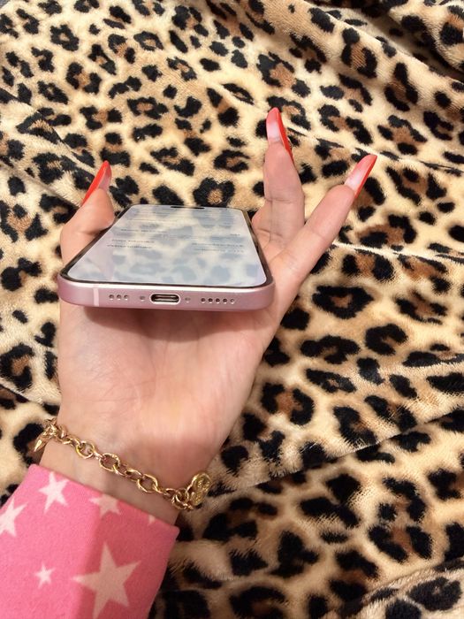 Iphone 15 128GB Pink Impecabil