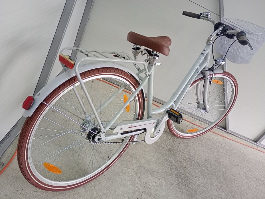 Vând bicicletă Pegasus,7 vit Nexus,frâna picior,stare f bună !