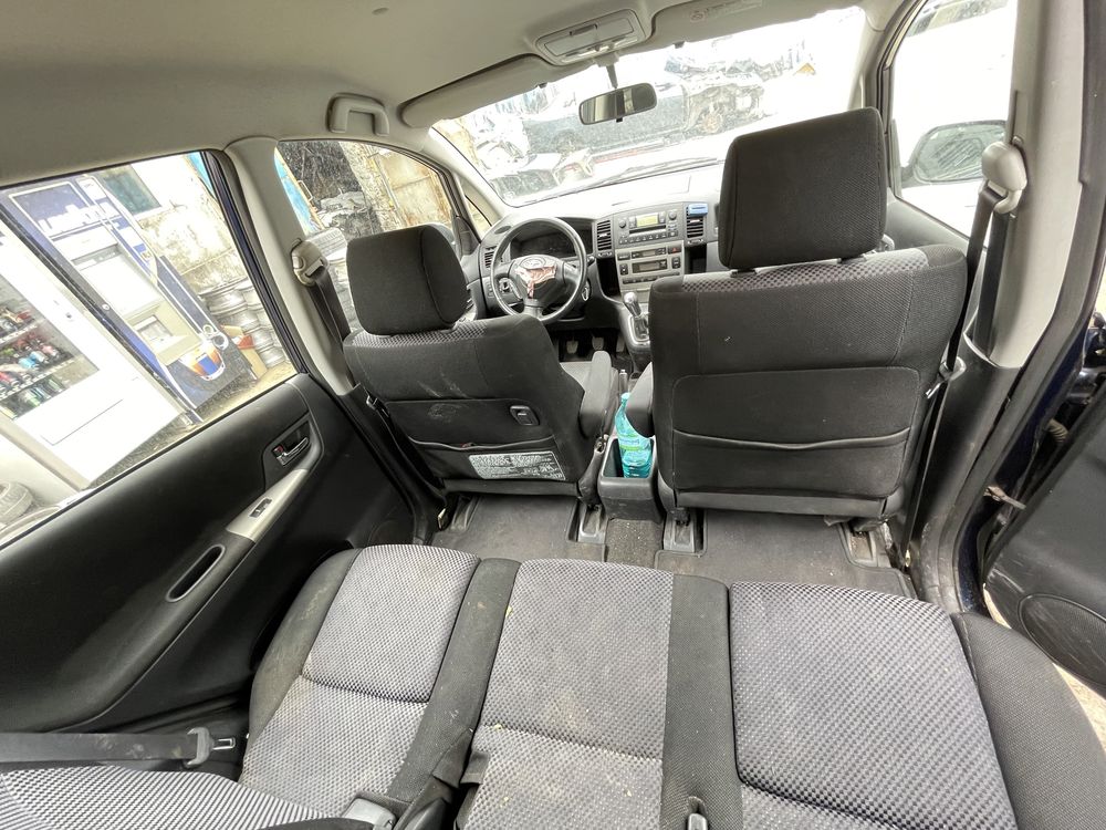 Toyota Corola Verso d4d 2.0 90hp 2002 На Части