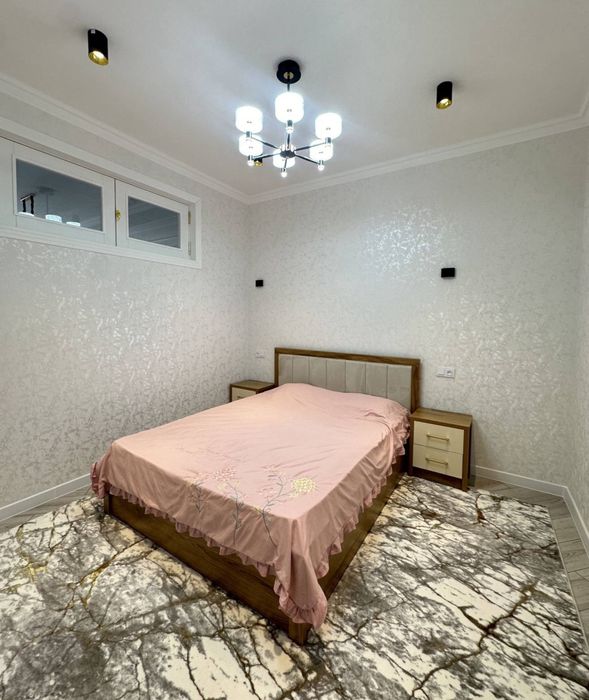 Tinchlik metro yonida ijara uy bor