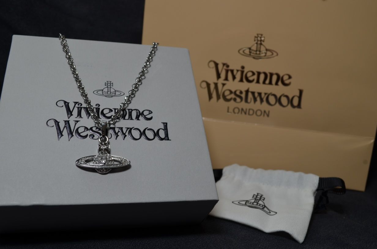 Vivienne Westwood mini bas relief pendant / сребърна огърлица