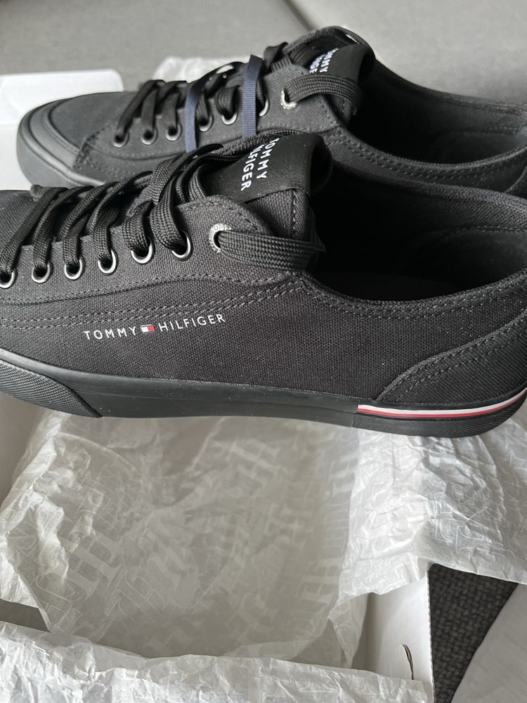 Кецове Tomy Hilfiget