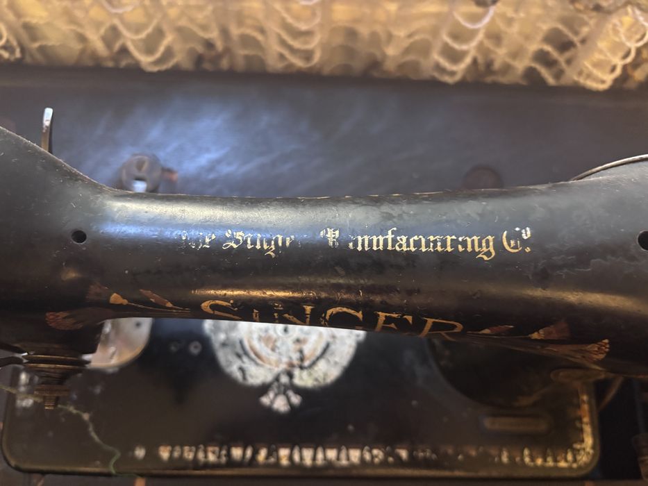 Masina de cusut SINGER