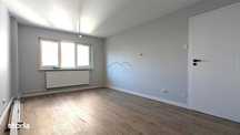 Apartament 3 camere decomandat in Cetate, et.1, 2 bai, 2 balcoane