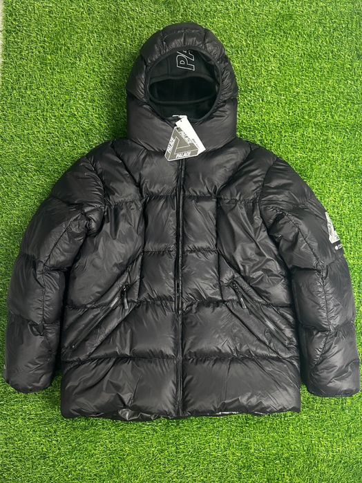 Продается курта PALACE новая