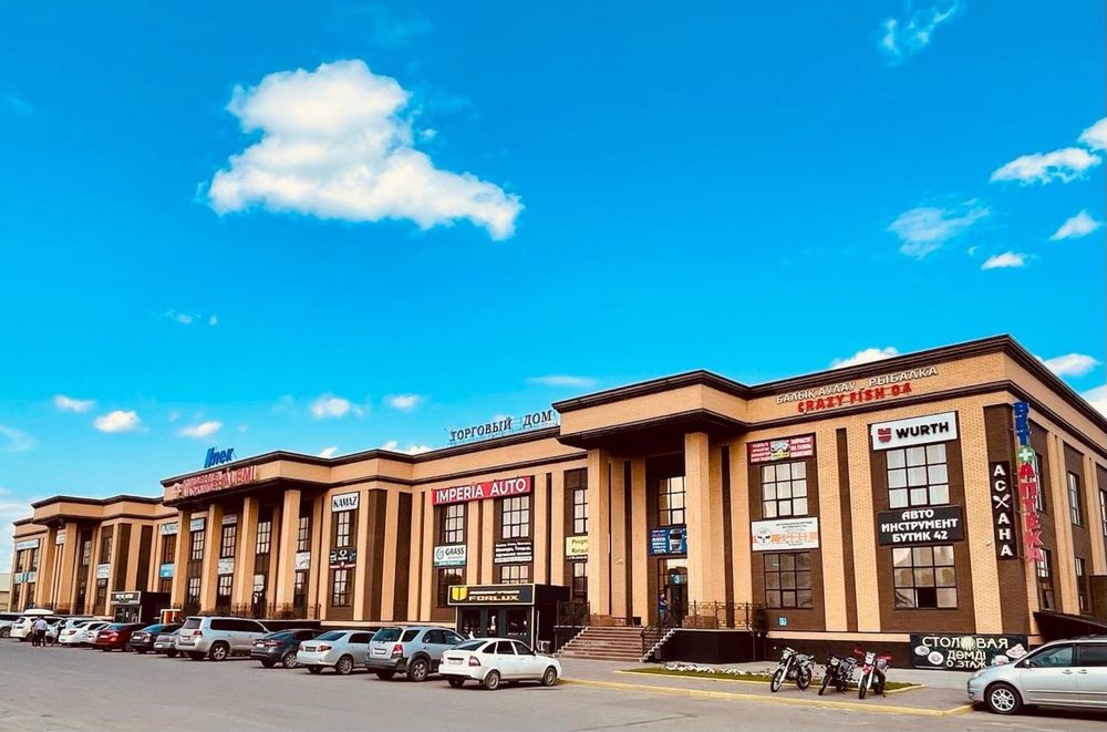 Торговая площадь в ТД Илек на 2 этаже 2000кв.м. Первый месяц бесплатно