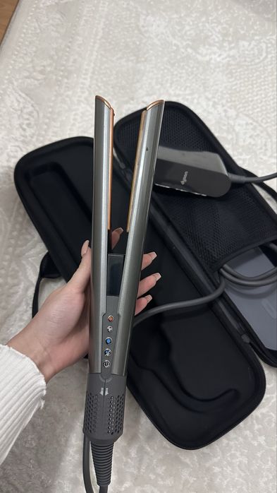 Dyson Airstrait от Зора