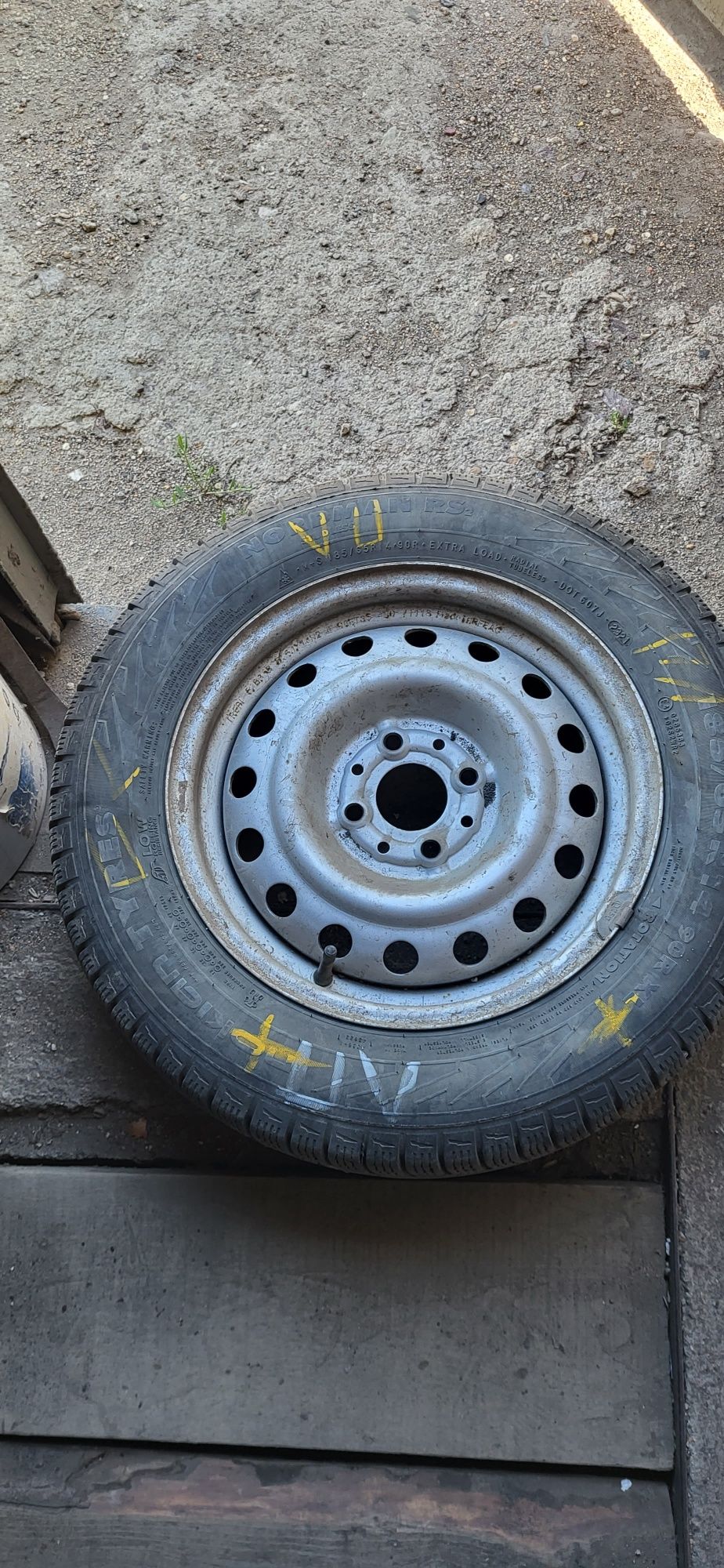 Nokian зима липучка