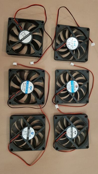 Ventilatoare de 8 cm cu alimentare  DC la 24v, 12v, 5v diferite modele