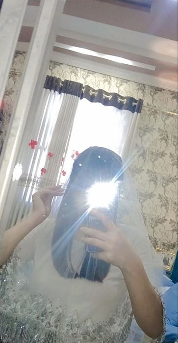 Ikki Qalpoq va sari ishlatilmagan juda guzal va nafis ishlangan
