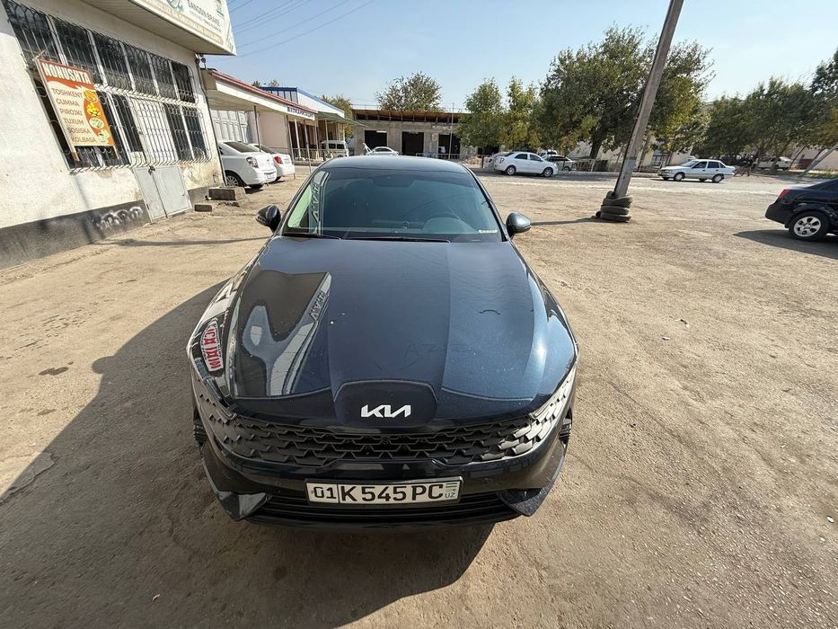 KIA K 5 sotiladi