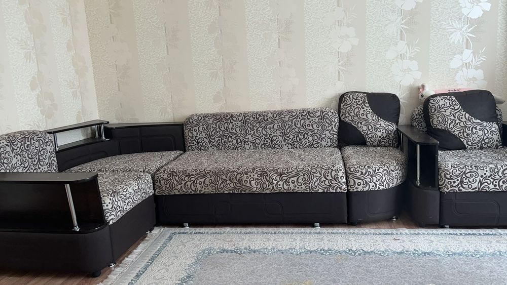 Продам диван с креслой б/у