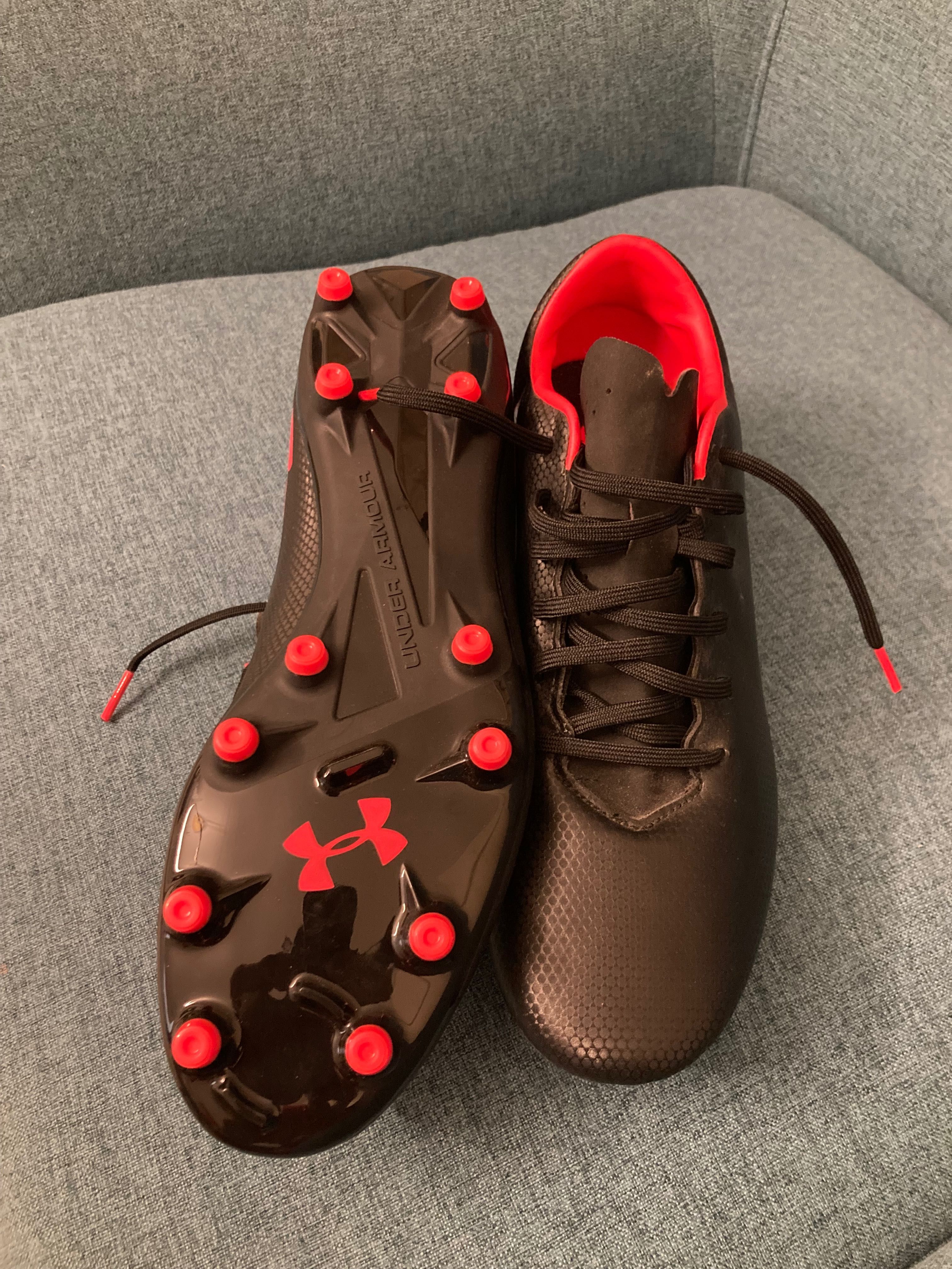 Бутонки Under Armour
