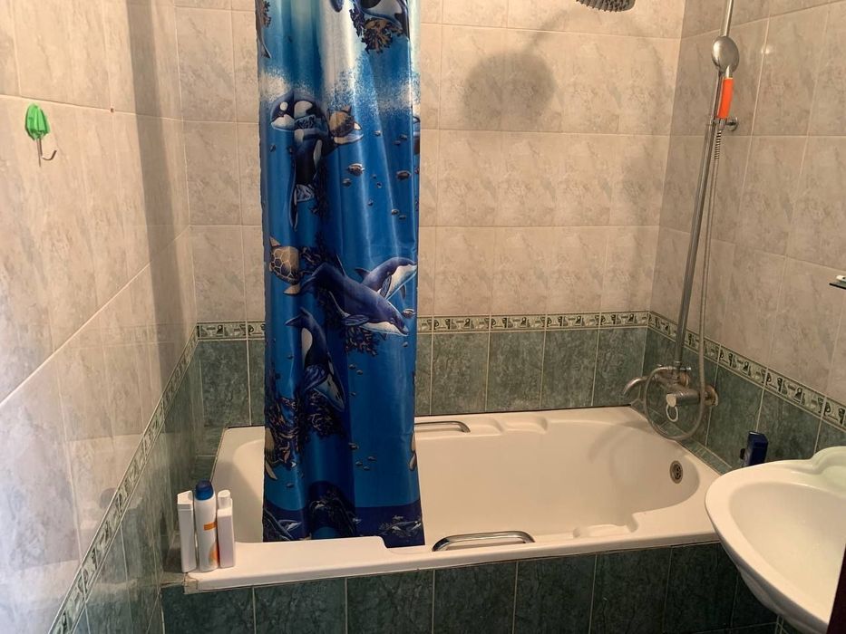 Продаётся на БУЗ-1 Художников 2ком