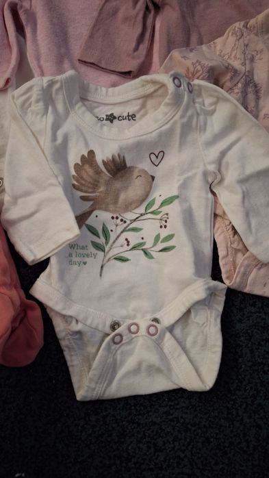 Haine fetite nou nascut