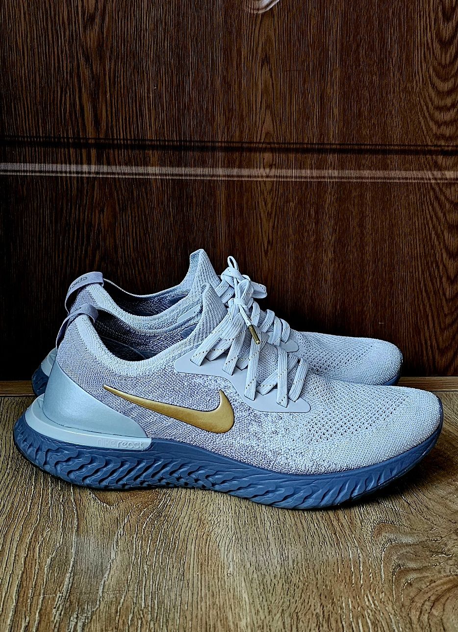 Маратонки Nike React