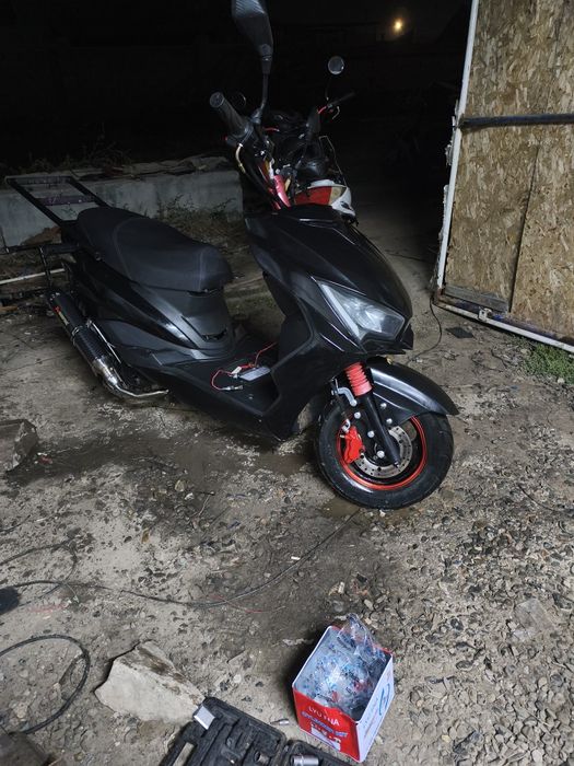 Продам м8 про срочно