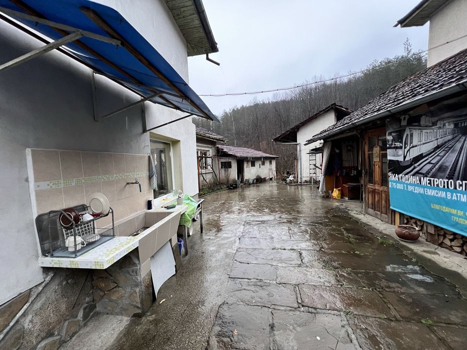 Продава се Къща в с. Калейца, Област Ловеч - 84 кв.м за 820 €/кв.м - Снимка #2